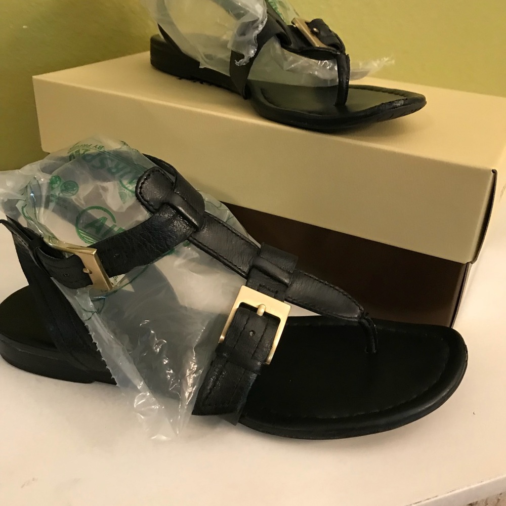 Franco Sarto Size 7 Black Sandal